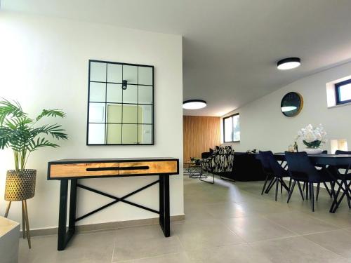 Nahariya Apartment | פסגת הנוף The view top