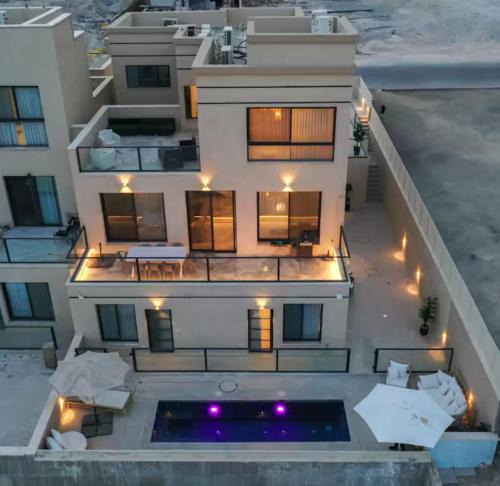 Neve Zohar Apartment | ריזורט האחוזה -מתחם וילה וסוויטות עם בריכה משותפת מול נוף ים המלח