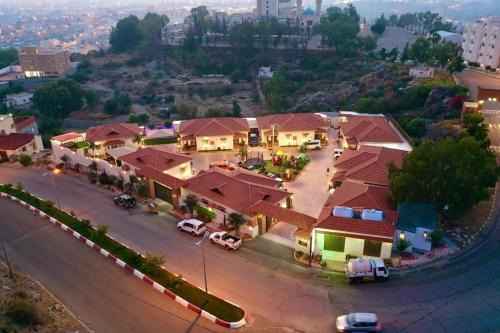 Baljurashi House | شاليهات مدينة الحدائق لبيوت العطلات