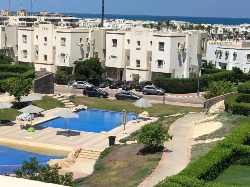 Sidi Abd El-Rahman Apartment | شاليه بقرية امواج الساحل الشمالي 3 غرفة Amwaj North Coast