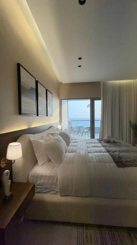 Ash Shati Apartment | شقة فاخرة بإطلالة بحرية رائعة