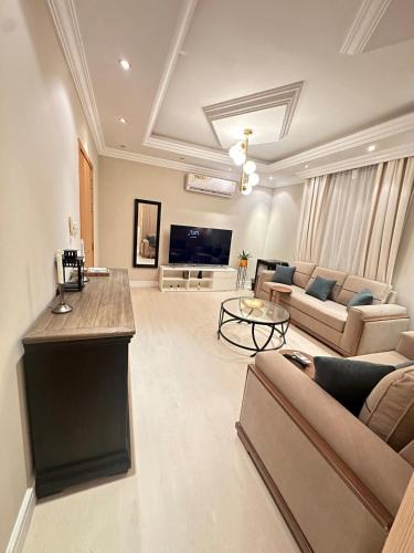 Al-Rawdah Apartment | شقة فاخرة جداً luxury