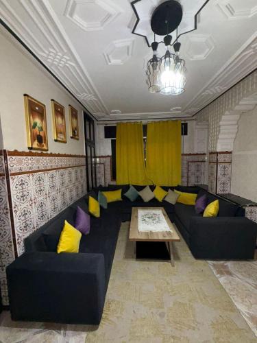 Bni Makada Apartment | شقة كبيرة فيها 3 غرف و صالون مطبخ حمام و في شارع راقي في طنجة دار تونسي