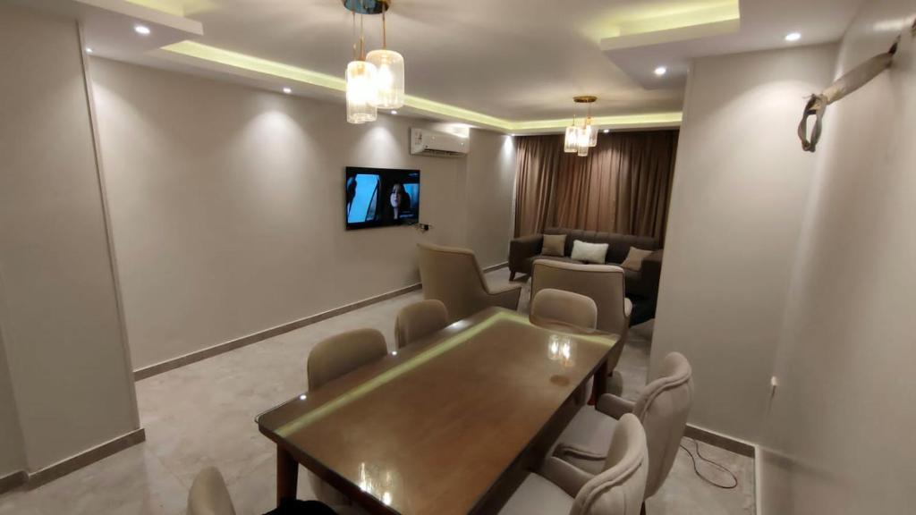 Agouza Apartment | شقة مستوى فندقى المهندسين للعائلات فقط