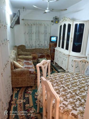 Damietta Apartment | شقة مفروشة للايجار فى دمياط القديمة الشارع الحربى