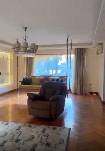 Old Cairo Apartment | شقه بكورنيش النيل