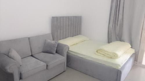 Al Wahdah Apartment | للايجار استديو مفروش في ابوظبي منطقه الوحده مول