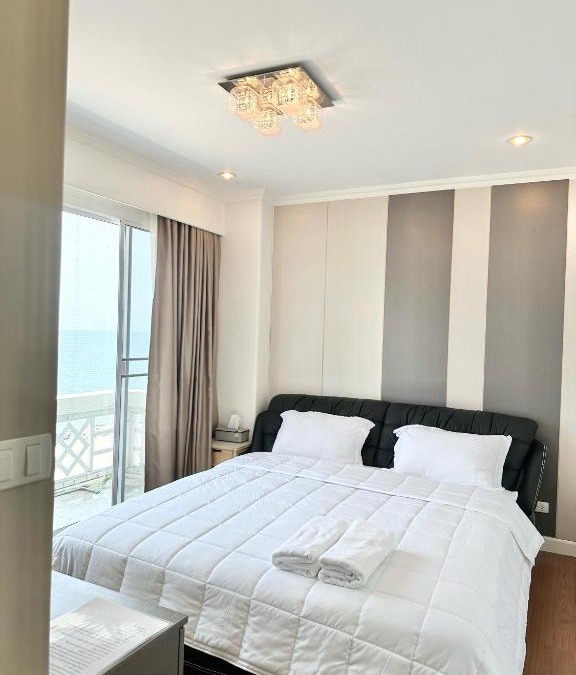 Rayong Apartment | บ้านชายทะเล ที่พักติดทะเล ระยอง หาดแสงจันทร์