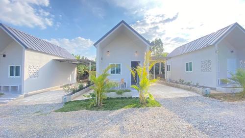 Khanong Phra House | บ้านพรธรณีรีสอร์ทเขาใหญ่บ้านสไตล์นอร์ดิก-Baan Ponthoranee Resort Khao Yai