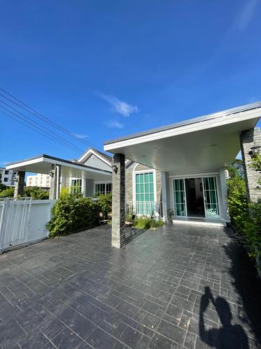 Samut Sakhon Villa | บ้านพักขอนแก่น บ้านมั่งมี ใจกลางเมือง