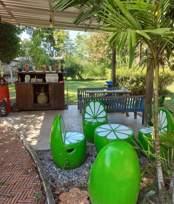 Nong Phlap House | บ้านพักคุณยายเขียว