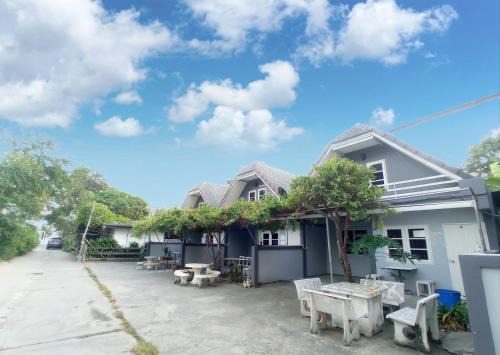 Hat Chao Samran House | บ้านพักมาซามิโฮม หาดเจ้าสำราญ Mazami Homes At Chao Samran Beach Phetchaburi