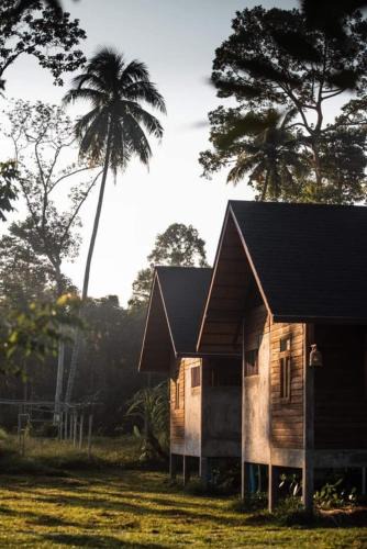 Srinagarindra Resort | บ้านวารีชีวา WareeCheewa