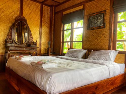 Lam Plai Mat House | บ้านสวนฟรุ๊ตการ์เด้นส์