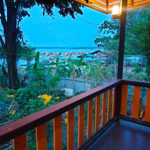 Wang Sam Mo House | บ้านสวนริมน้ำวังใหญ่ห้อง a3 วังสามหมอ อุดรธานี