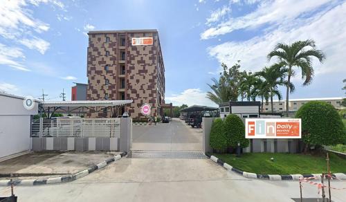 Nong Chaeng Apartment | ฟิน บ้านฉาง