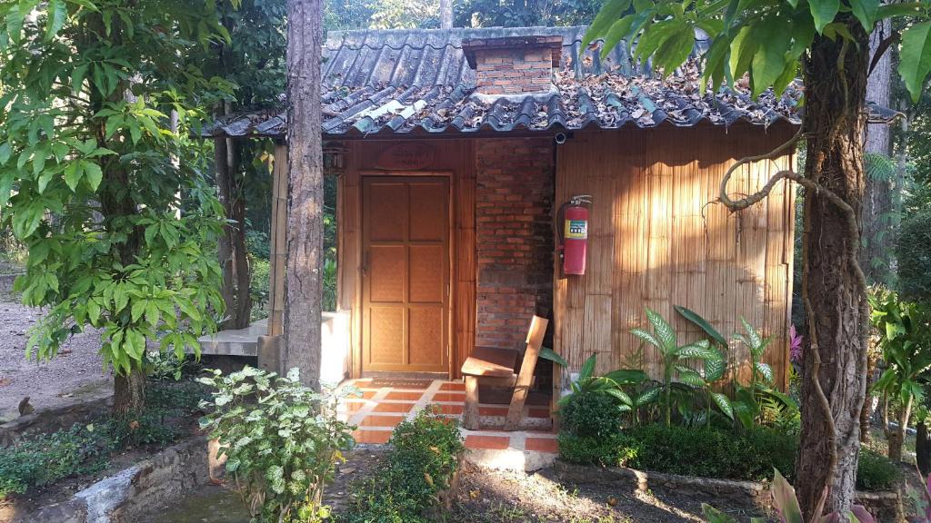 Pang Mu House | ลิ้นฟ้าแคมป์ปิ้งรีสอร์ท