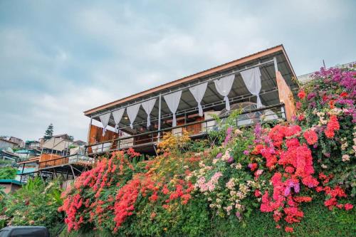 Mae Rim House | หยดฝน โฮมสเตย์