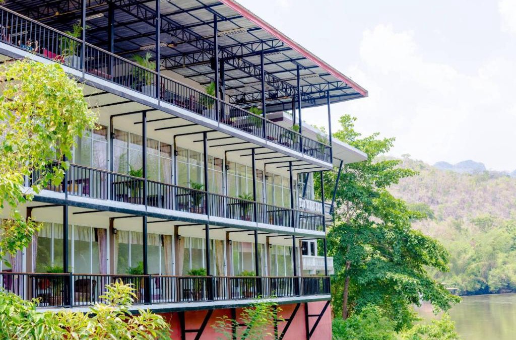Sai Yok Hotel | เพชรมณีกาญจน์ บีช รีสอร์ท