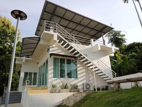 Pua House | เฮือนป้อหลวง