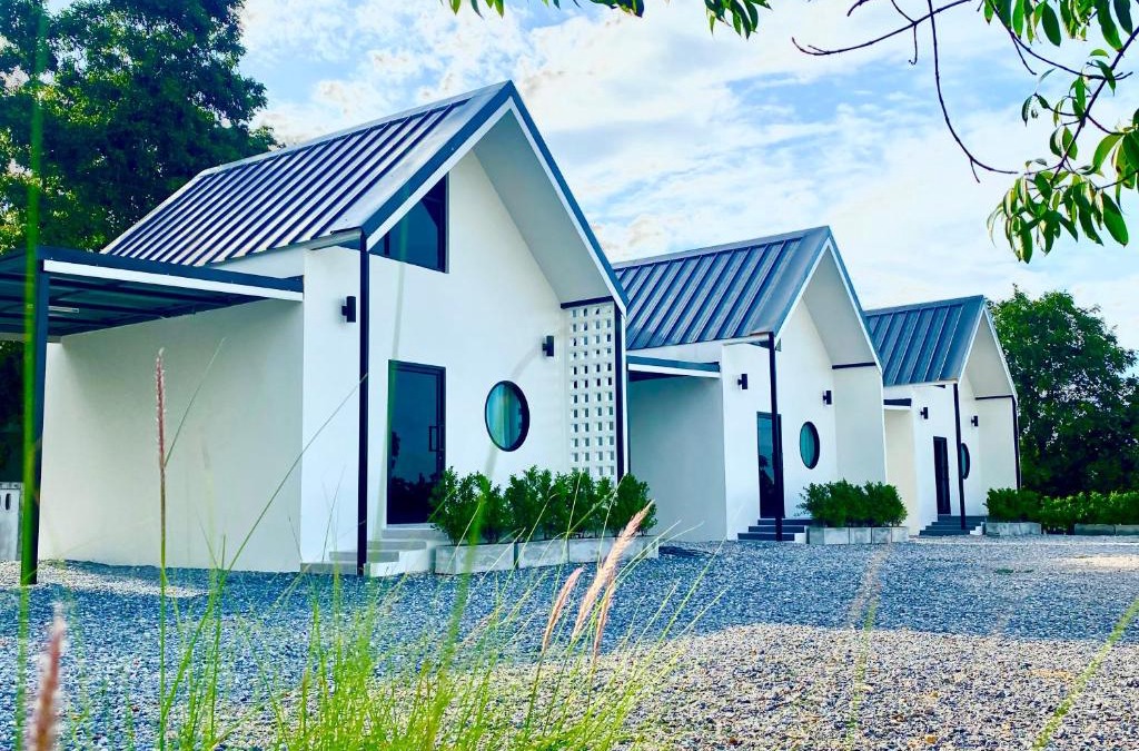 Phrom Buri Apartment | โฮมสเตย์ สุขสำราญ รีสอร์ท