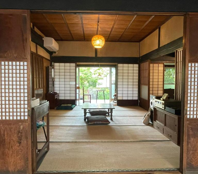 Nakatsugawa House | ゲストハウス にじゅうよん