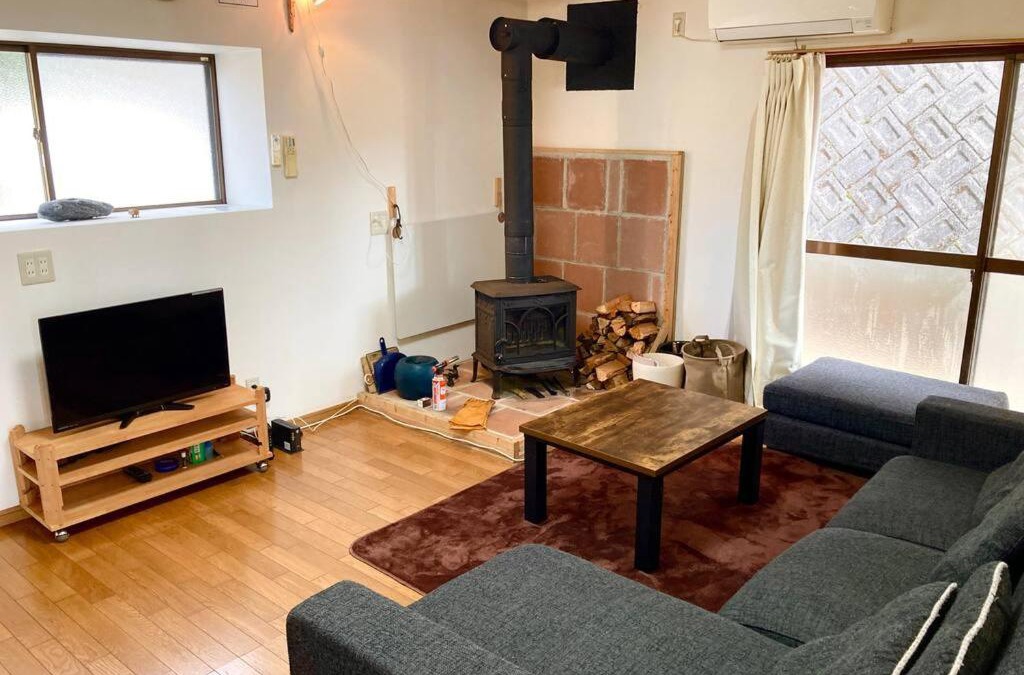 Toon Apartment | テントサウナのある棚田の前のお家 Miuchi house