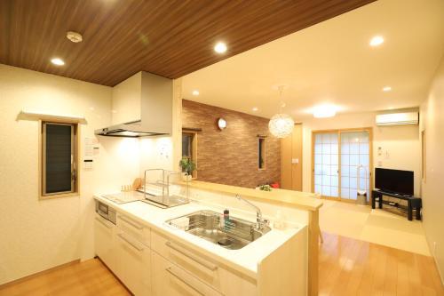 Arashiyama House | 一棟貸切り宿 GuestHouse 嵯峨嵐山