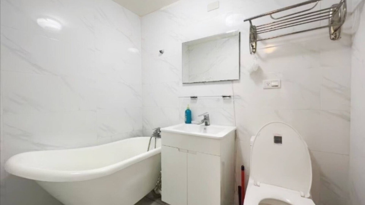 Shida Apartment | 三房二廳-步行三分鐘師大夜市、五分鐘大安森林公園、八分鐘台電大樓站與台大、市中心、大陽台、大客廳