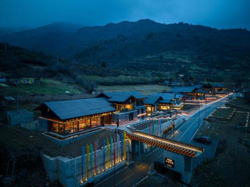 Yadu House | 九寨云裳