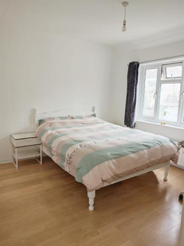 West Hendon House | 伦敦nw4区温馨双人房 安静社区 近地铁与大学