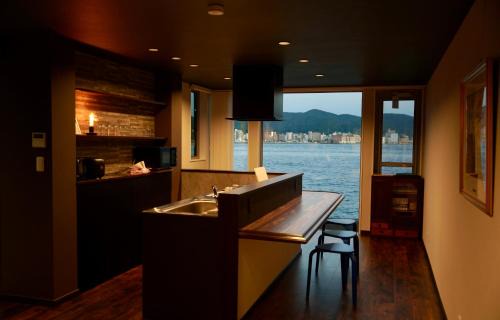 Shimonoseki Apartment | 壇ノ浦ハウス