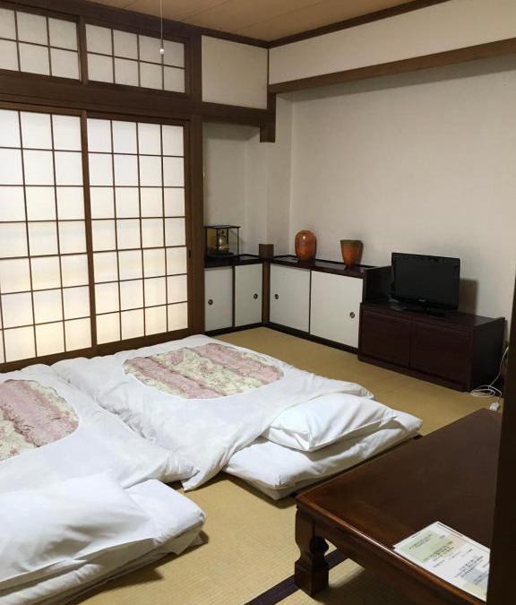 Miyoshi Hotel | 寿司六旅館