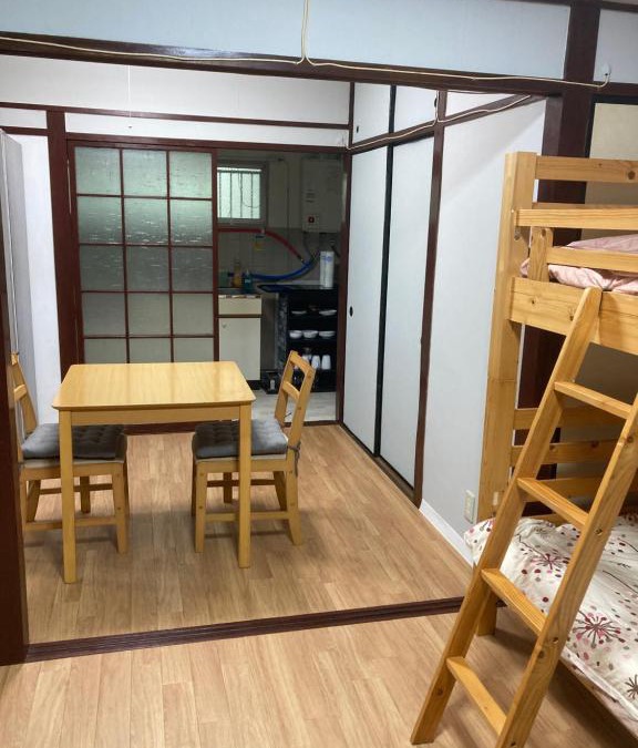 Kurosaki Apartment | 山下ビルB