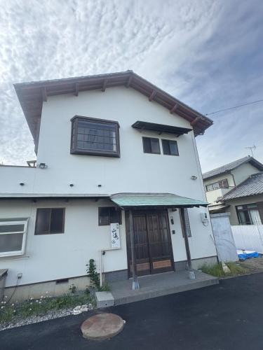 Shimizu Ward House | 山海a
