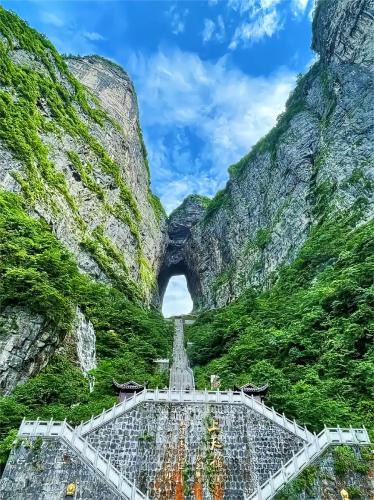 Yongding House | 拾光有你民宿-Tianmen mountain-Book ticket service