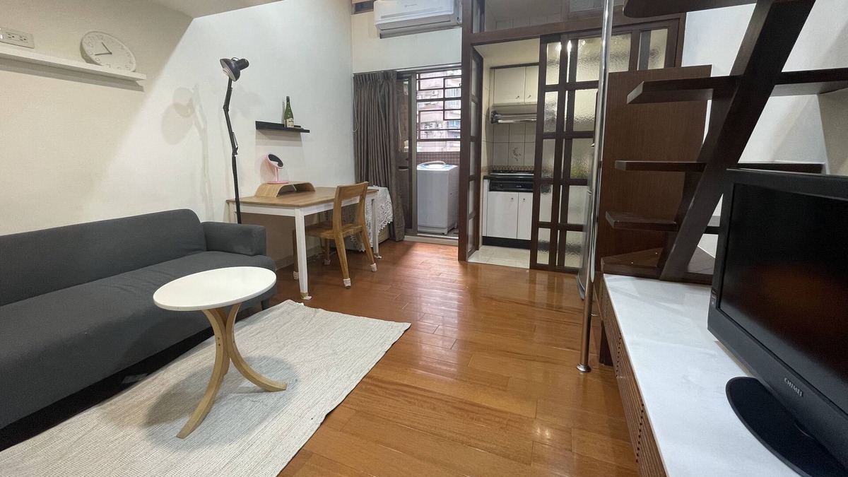 Xinyi Apartment | 暮光公寓 x 健身教練｜台北 101 ｜Pool｜夜市 ｜cafe｜MRT捷運站｜Gym