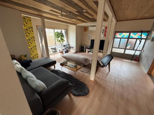 Shiraoi House | 民泊 47ハウス 家族でも楽しめる温泉付き一軒家