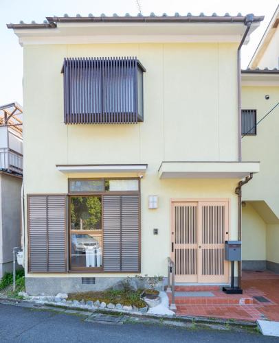 Tsuzuki House | 美築粟田