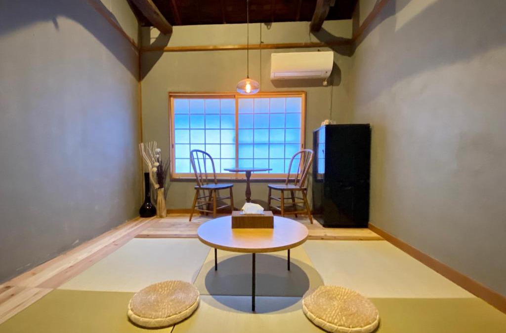 Kita Ward House | 群青の間