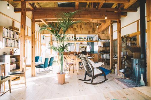Ina Hostel | 赤石商店 Akaishi Shouten