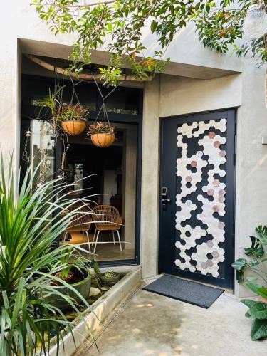 Shanjiao House | 隱室x迷路 Hermit Inn Hengchun