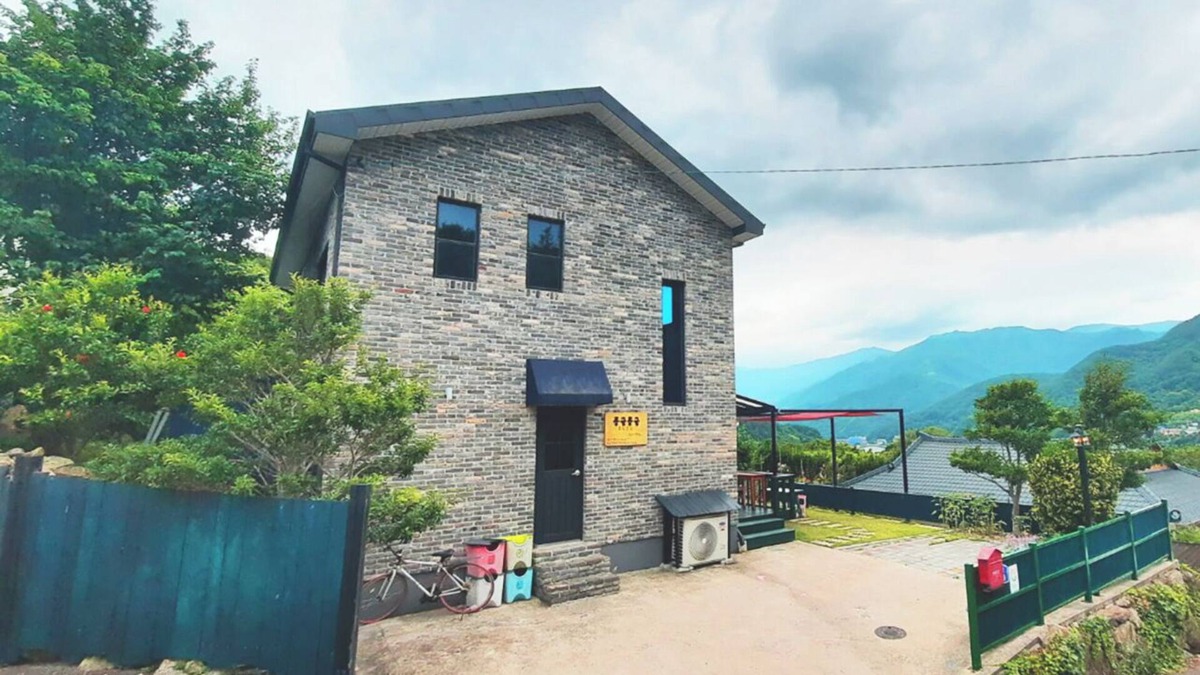 Hwagae House | 하동 독채 펜션 신축