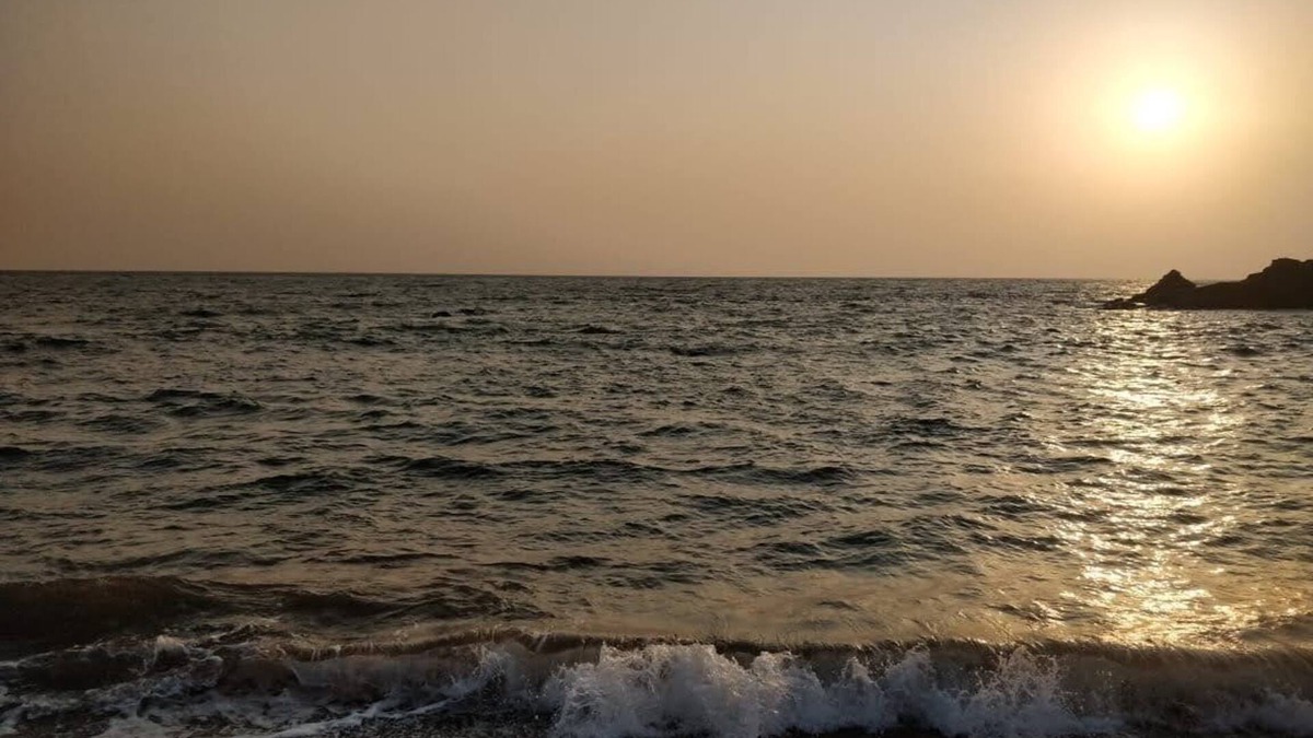 Saunta Vaddo House | 01-2bhk Pool view Wifi Gym Jacuzzi-Baga North Goa