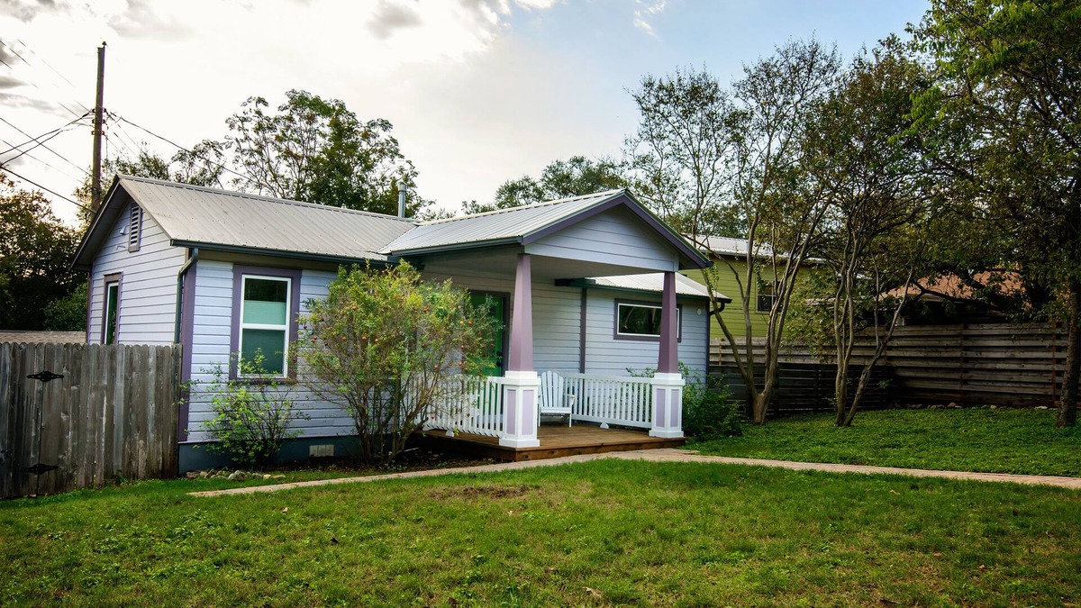Zilker House | 1/1 cozy private Zilker cottage!Wonderful area,walk to park and Barton Springs