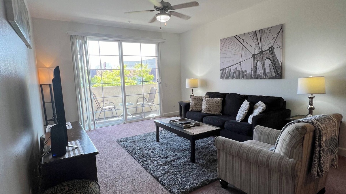 Panorama City Apartment | 1+1 Spacious unit located at:nSan Fernando Valley-CSUN-NORTH HILLSnVAN NUYS-NOHO