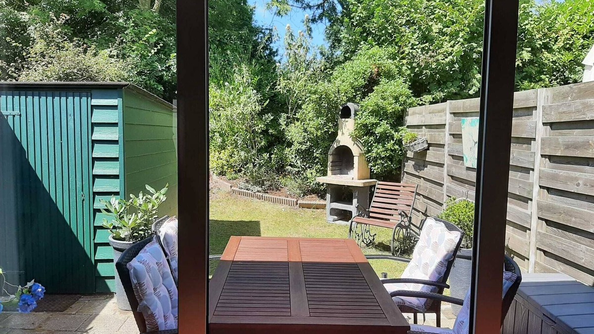 Bruinisse House | 1-11.10. & from 18.10. still FREE! Family friendly House, 4 P., Fireplace, BBQ, W-LAN