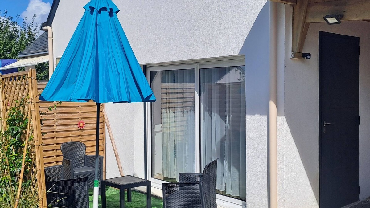 Clohars-Carnoet Villa | 1/2 House, 2 bedrooms, living room, garden. Carport Centre de clohars 💚