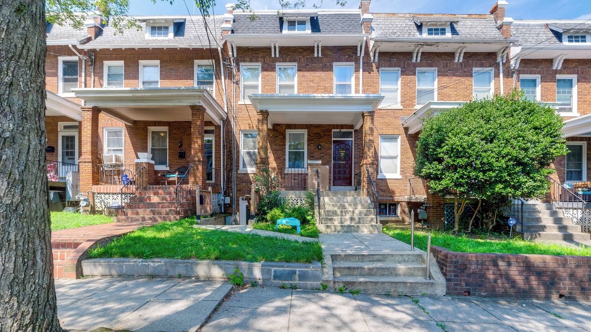 Petworth Condo | 1/2 Mi to Metrobus Stop! Walkable Petworth Duplex