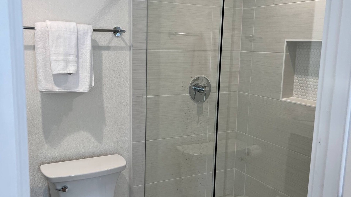Crescent Park Apartment | 1.7 miles from Stanford University